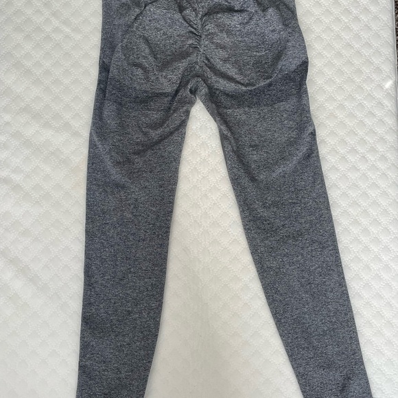 Women’s Gray leggings size small - Picture 2 of 3